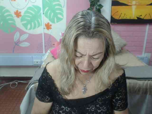 valeria-sexy webcam