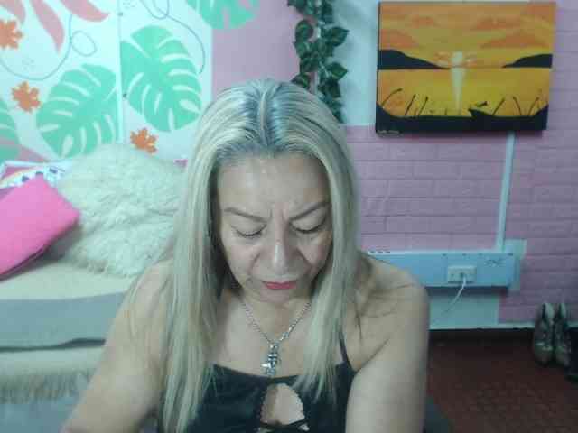 valeria-sexy webcam