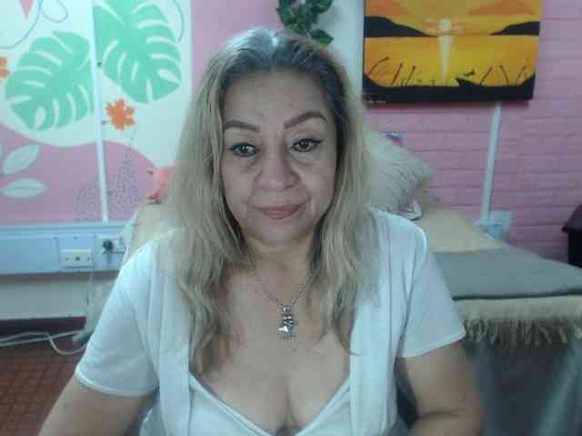 valeria-sexy webcam