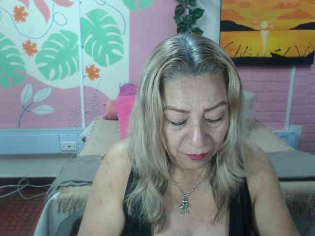 valeria-sexy webcam