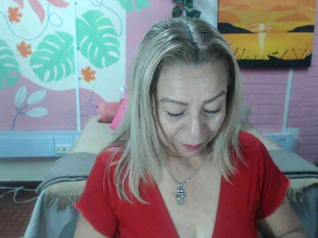 valeria-sexy valeria-sexy