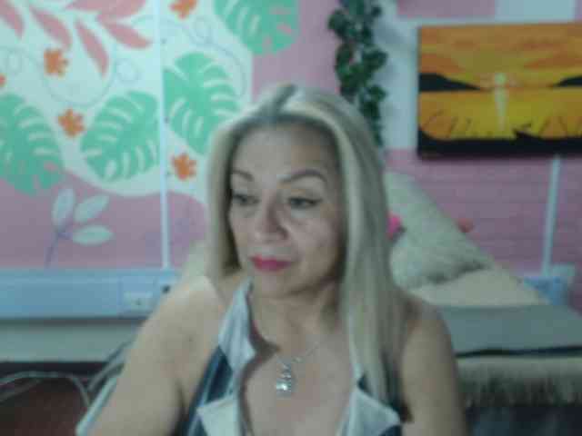 valeria-sexy webcam