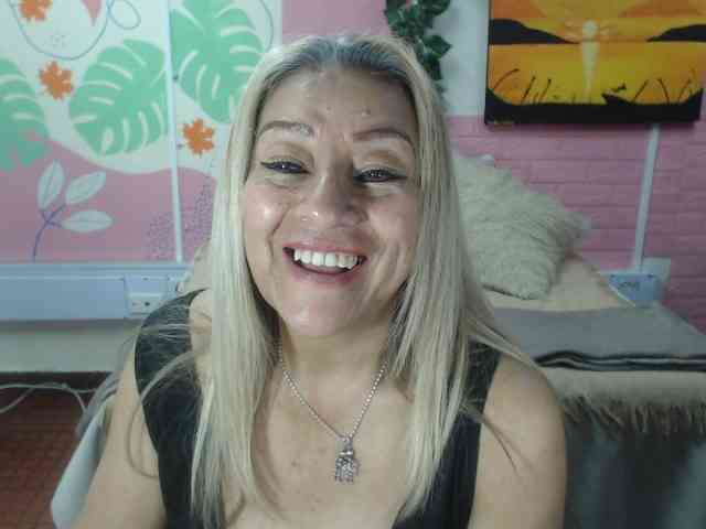 valeria-sexy webcam