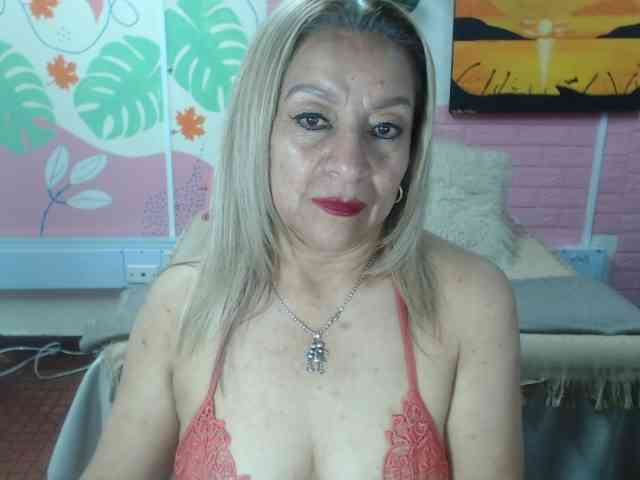 valeria-sexy valeria-sexy