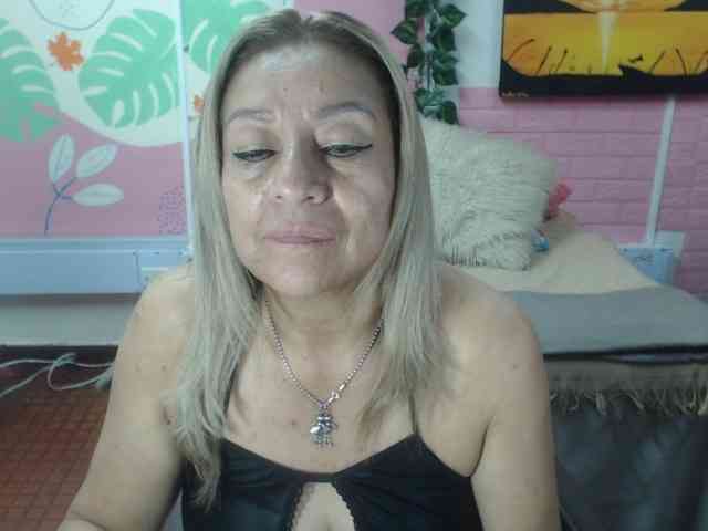 valeria-sexy