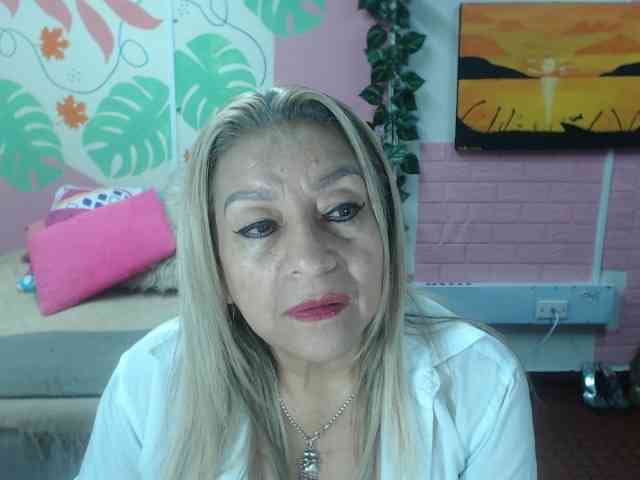 valeria-sexy webcam