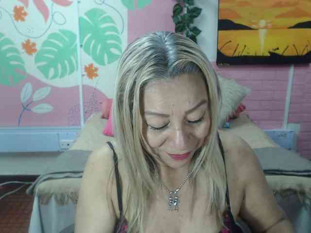 valeria-sexy webcam