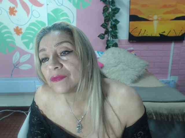 valeria-sexy webcam