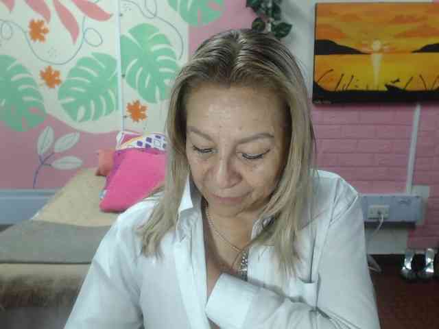 valeria-sexy webcam