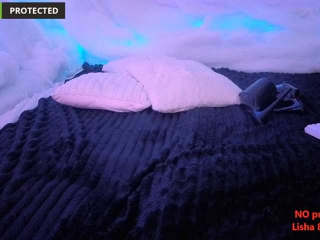 LishaDivine live cam on BongaCams