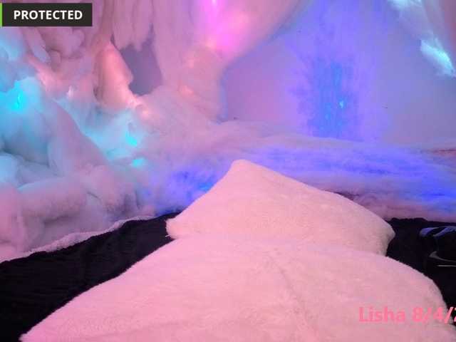 LishaDivine live cam on BongaCams