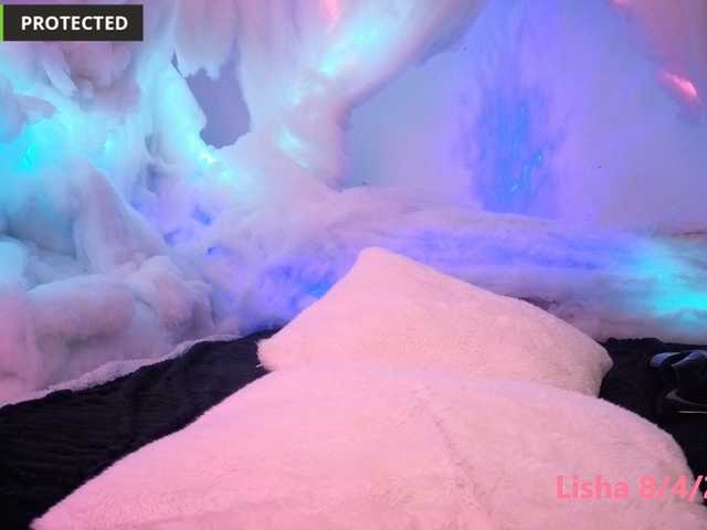 LishaDivine live cam on BongaCams