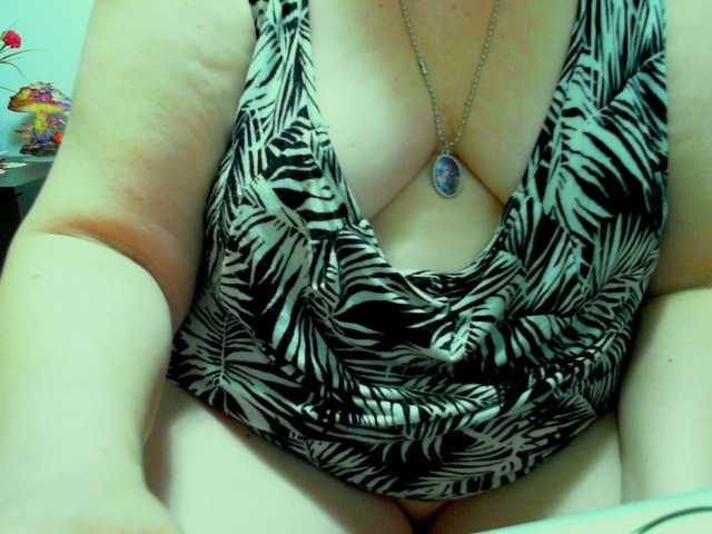 Vyka-Vyka live cam on BongaCams