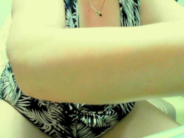 Vyka-Vyka live cam on BongaCams