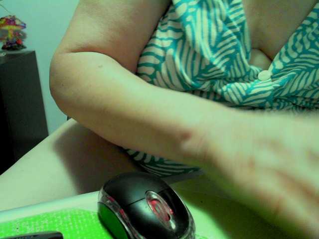 Vyka-Vyka live cam preview