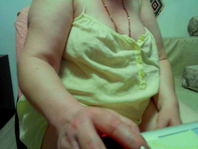 Vyka-Vyka live cam on BongaCams