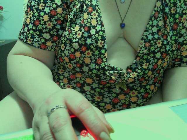 Vyka-Vyka live cam on BongaCams