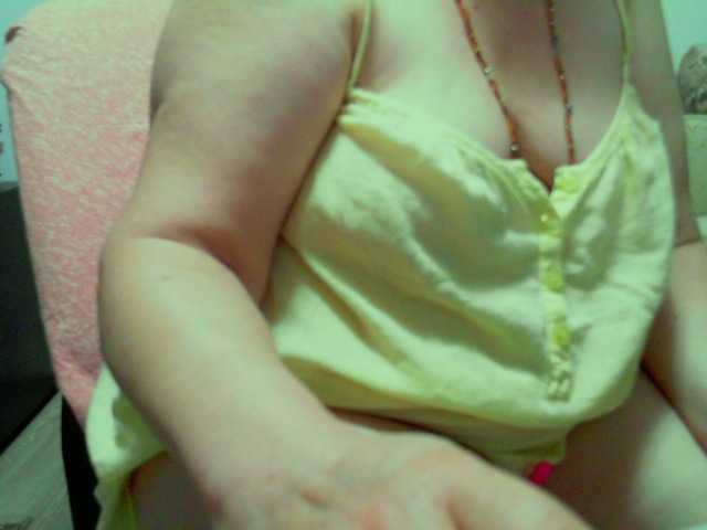 Vyka-Vyka live cam