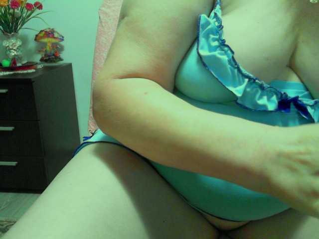 Vyka-Vyka live cam on BongaCams