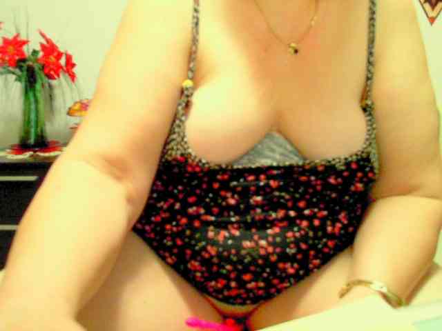 Vyka-Vyka Live Webcam on BongaCams