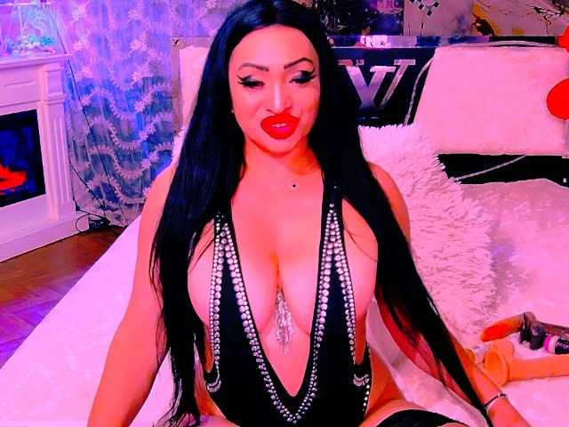 AliyaMoon live cam on BongaCams