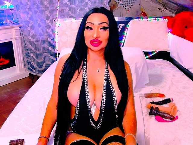 AliyaMoon live cam on BongaCams