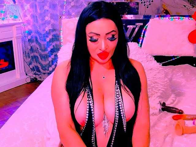 AliyaMoon live cam on BongaCams