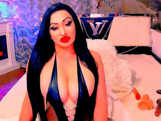 AliyaMoon live cam on BongaCams