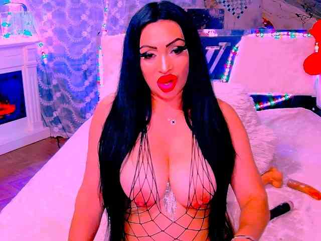 AliyaMoon webcam