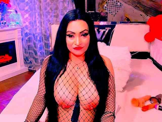AliyaMoon webcam