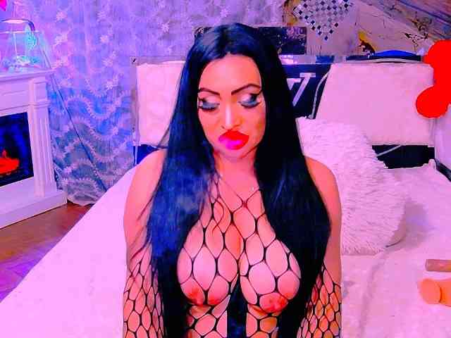 AliyaMoon webcam