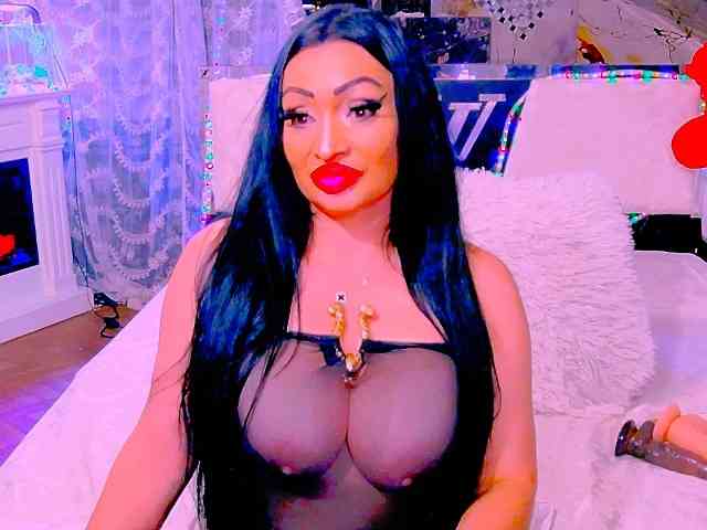 AliyaMoon webcam