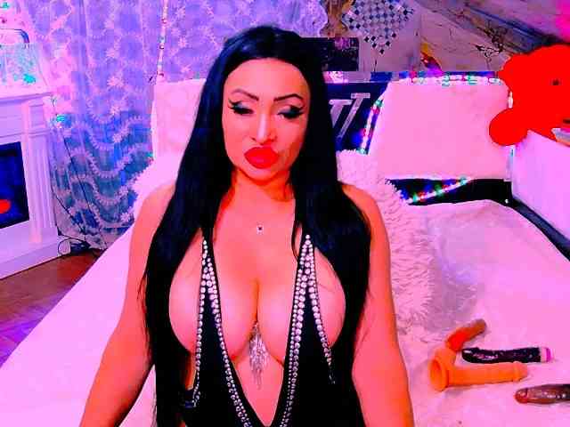 AliyaMoon webcam