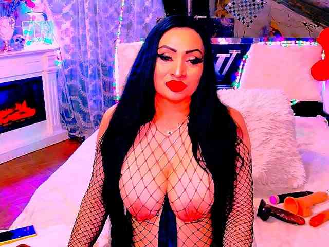 AliyaMoon webcam