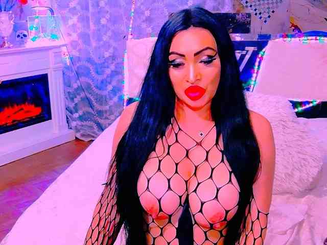 AliyaMoon webcam