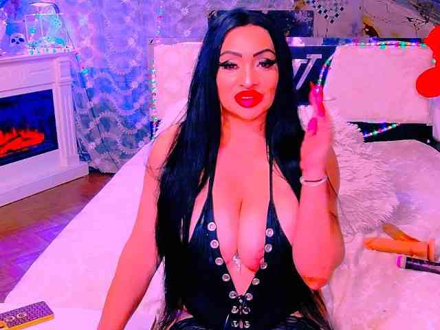 AliyaMoon webcam