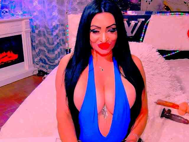 AliyaMoon webcam