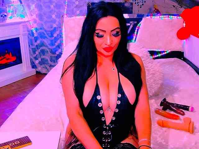 AliyaMoon webcam