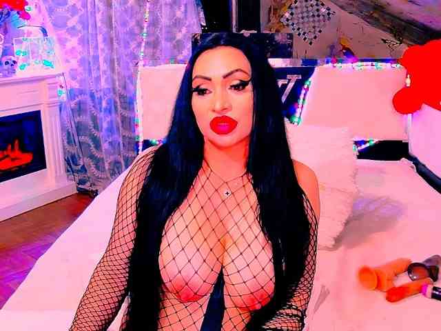 AliyaMoon webcam