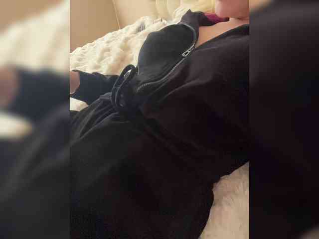 AlisaKisa555 webcam