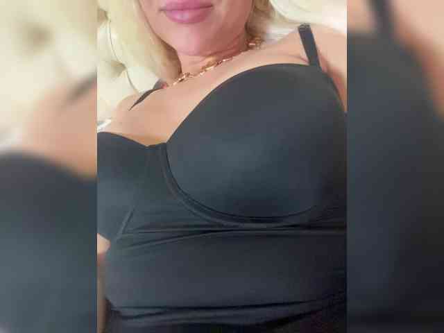 AlisaKisa555 webcam
