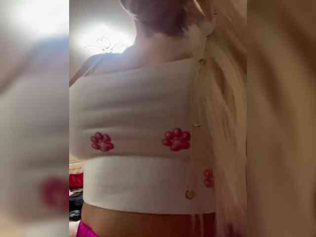 AlisaKisa555 webcam