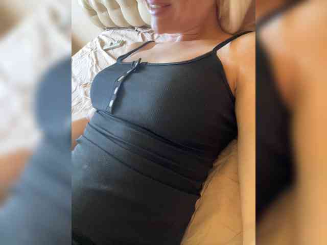 AlisaKisa555 webcam