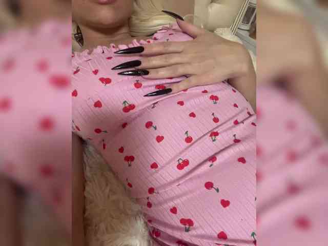 AlisaKisa555 webcam