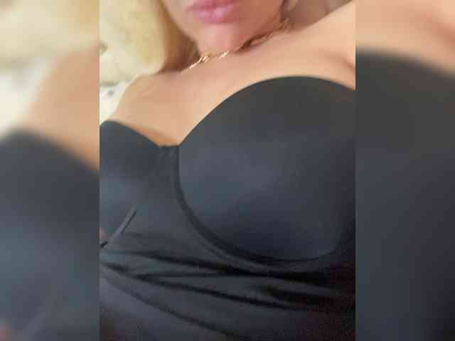 AlisaKisa555 webcam