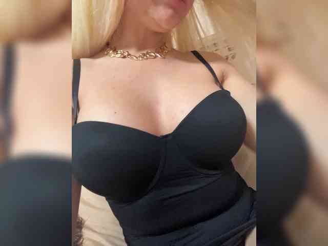 AlisaKisa555 webcam