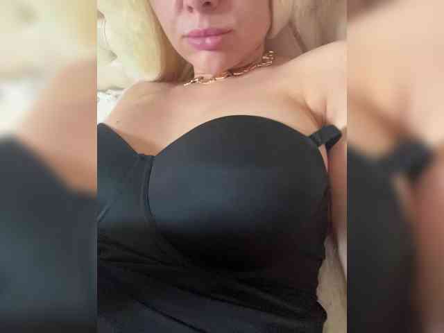 AlisaKisa555 webcam
