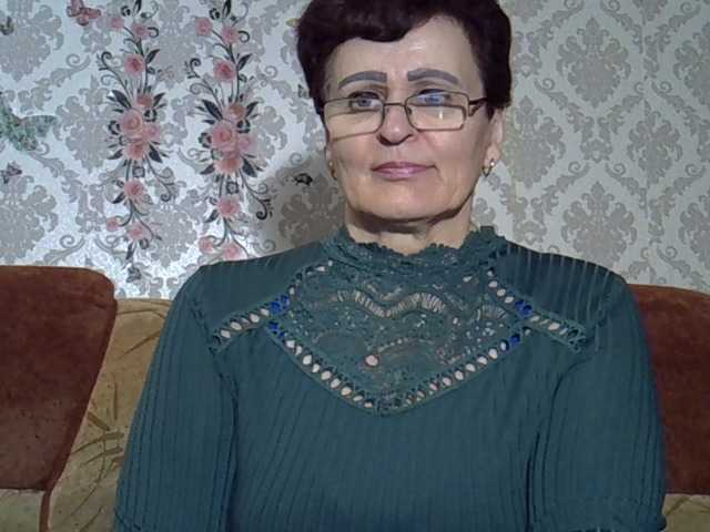 PaulaGolden live cam preview