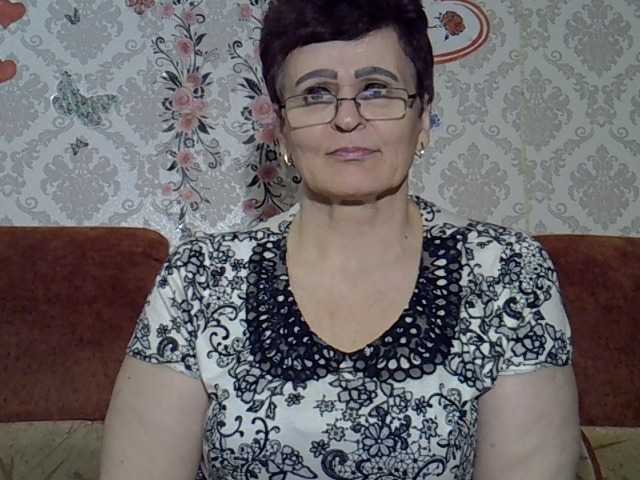 PaulaGolden live cam preview