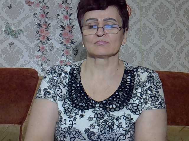 PaulaGolden live cam preview